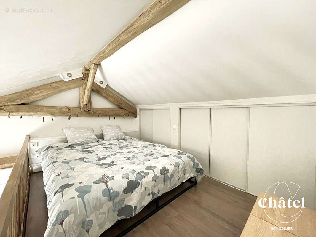 Appartement à LA CHAPELLE-EN-SERVAL