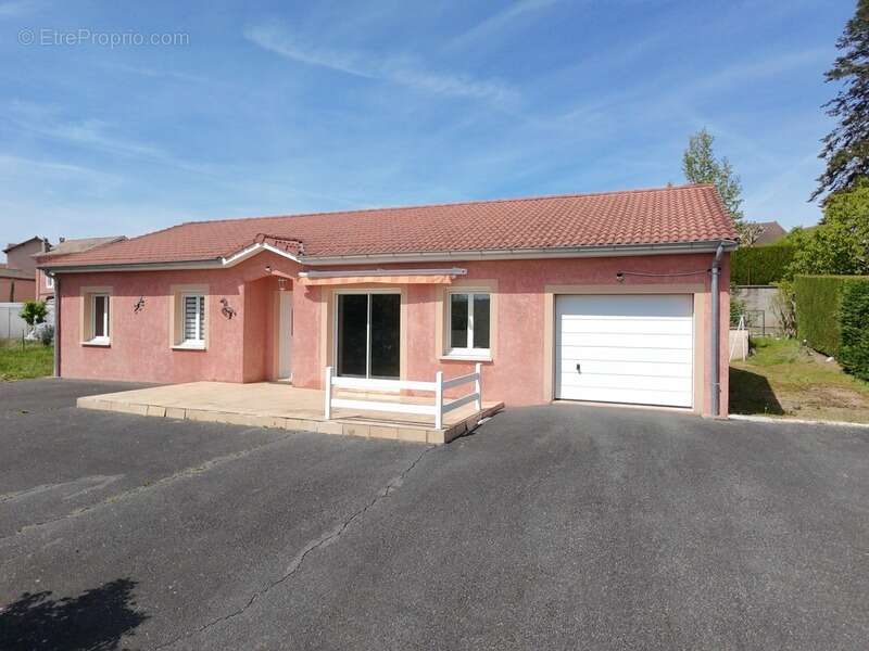 Maison à CHAUFFAILLES