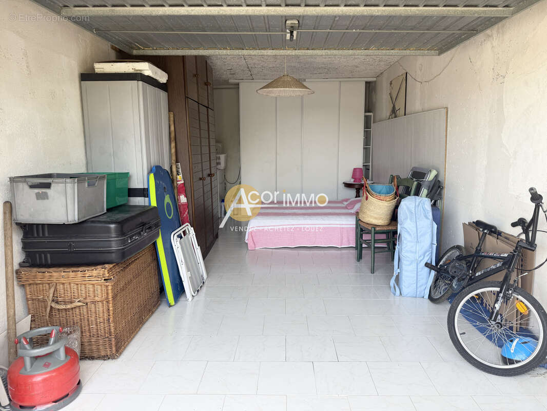 Appartement à SIX-FOURS-LES-PLAGES