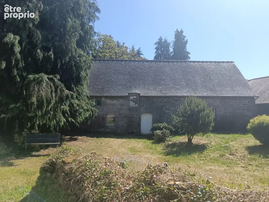 Ensemble en pierres en campagne - photo 20