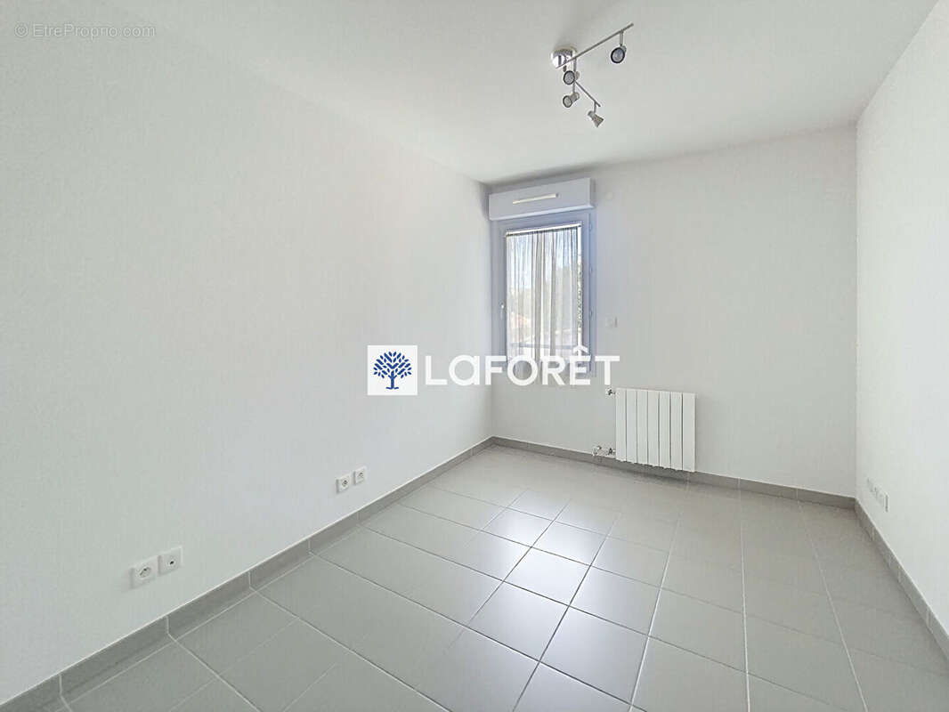Appartement à SAINT-CHAMAS
