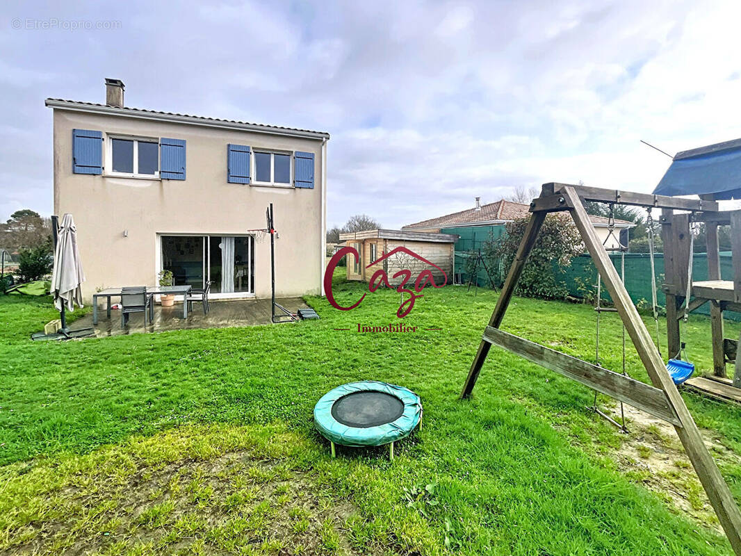 Maison à CAMBLANES-ET-MEYNAC