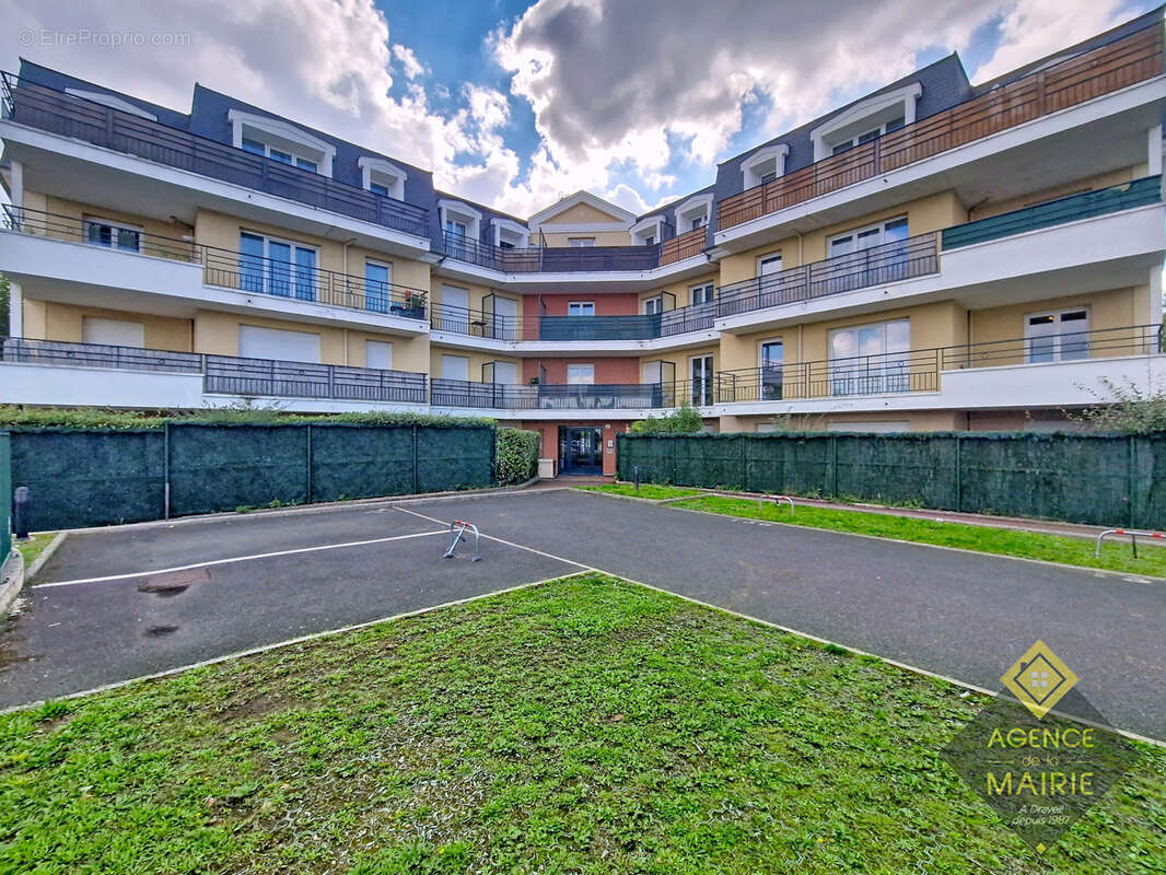 Appartement à VIGNEUX-SUR-SEINE