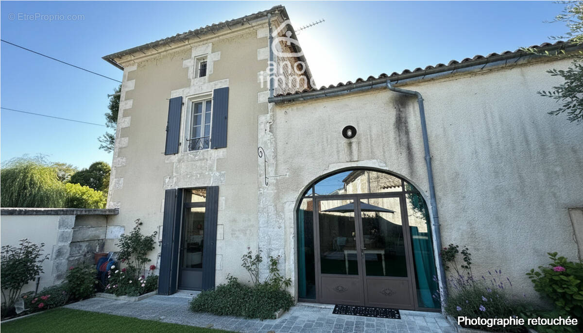 Maison à HIERSAC
