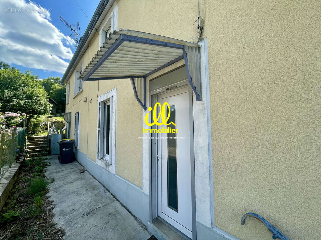 Maison 117 m² à Nouzonville  - photo 2