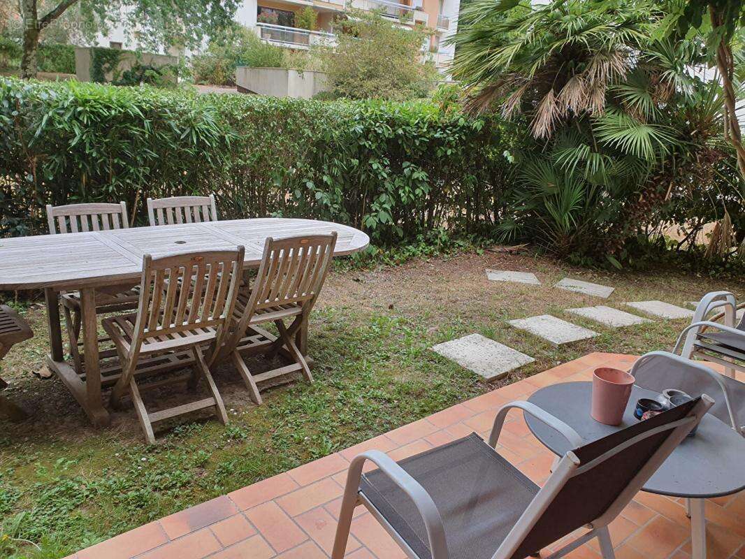 Nantes - Erdre - Quai de la Jonelière -Appartement  4 pièce(s) 101 m2 - Garage double sécurisé - photo 3