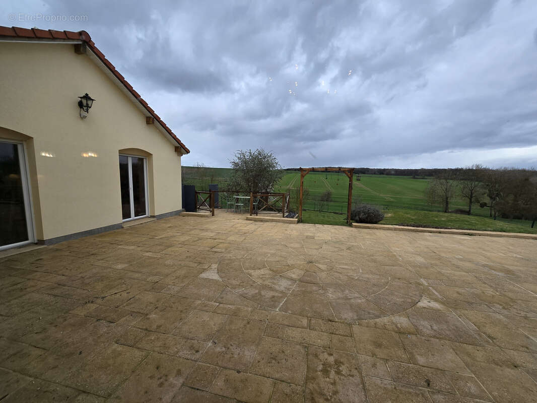 Maison à NOISSEVILLE