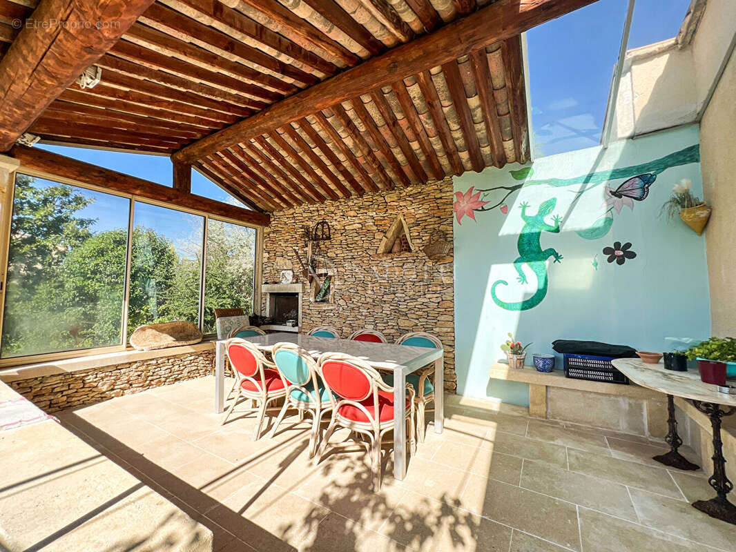 Maison à CABRIERES-D'AVIGNON