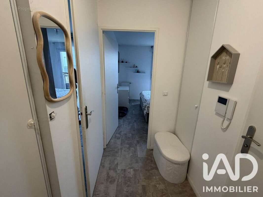 Photo 5 - Appartement à VERT-SAINT-DENIS