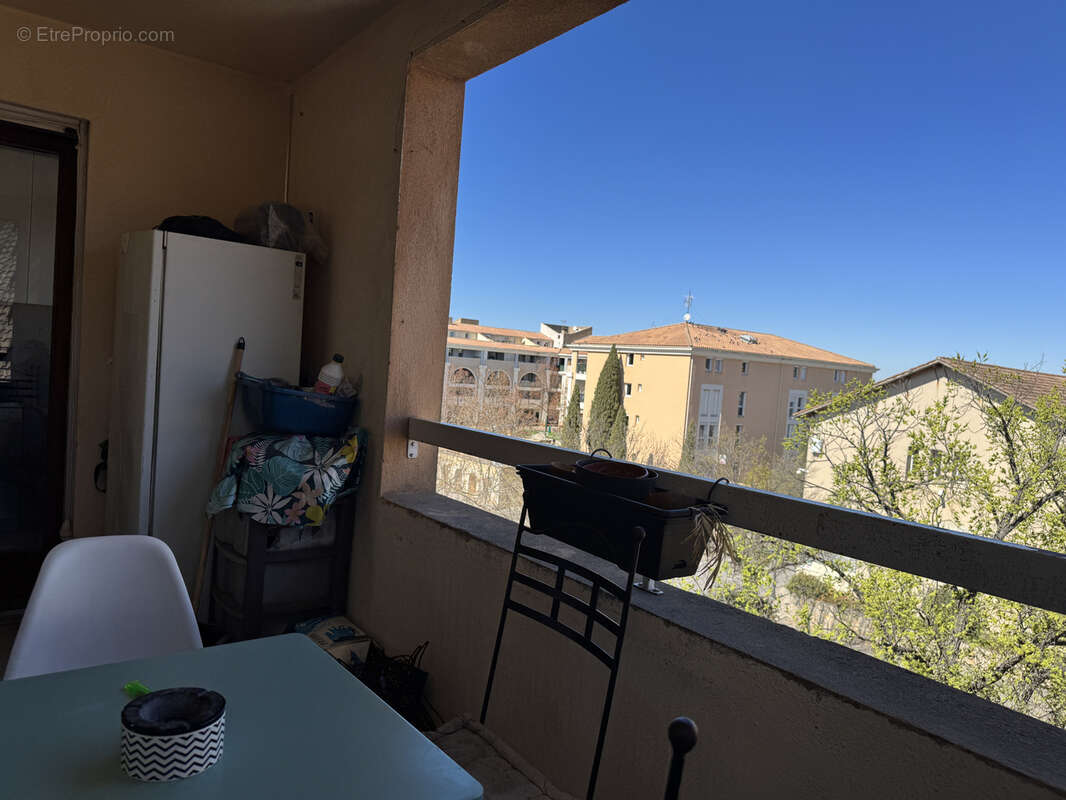 Appartement à EGUILLES