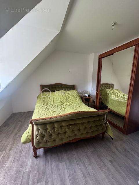 Maison à LA FERTE-FRENEL