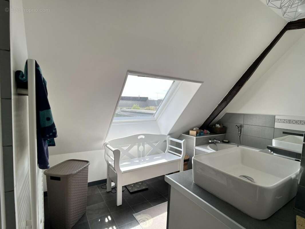 Photo 9 - Maison à HALLOY