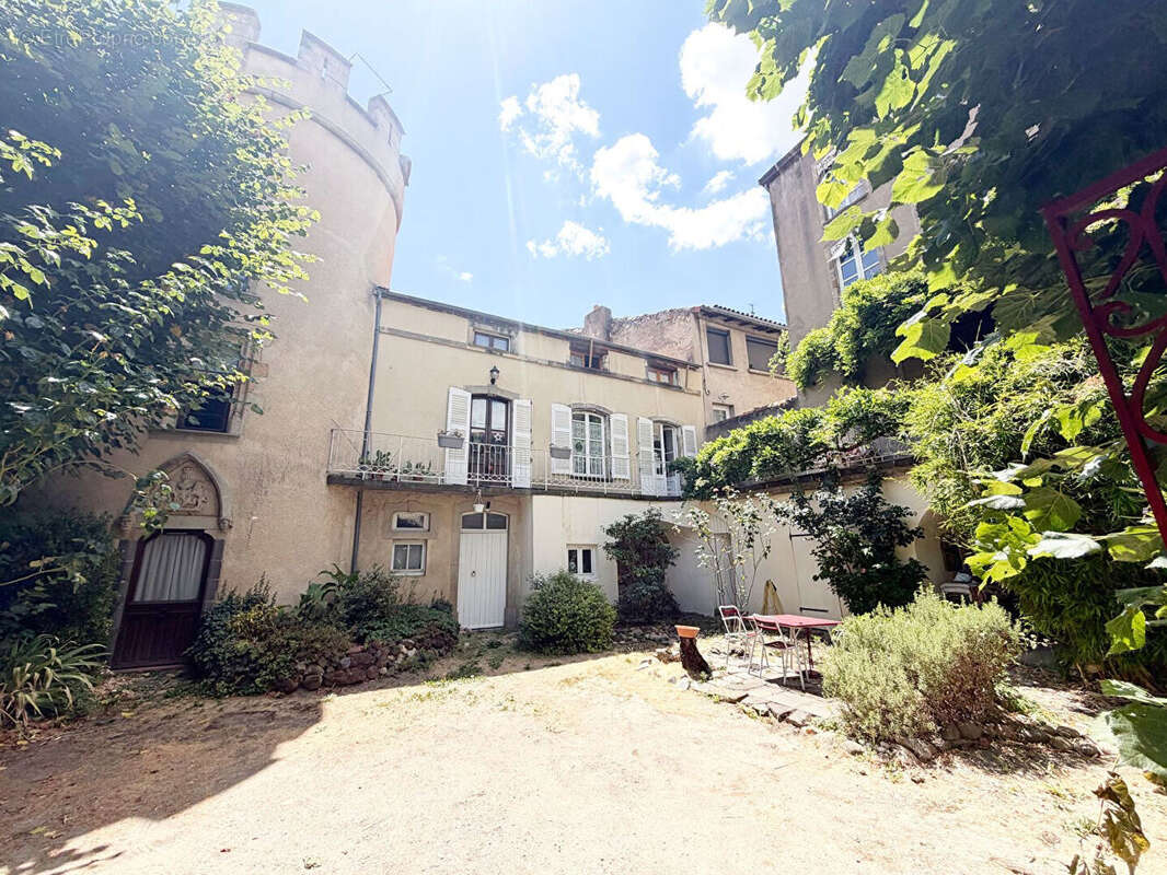 Maison 12 pièces de 390 m2 - photo 2
