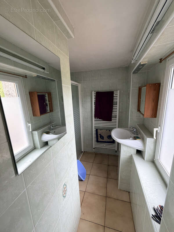 Maison de plain-pied, centre-ville Prémery - photo 5
