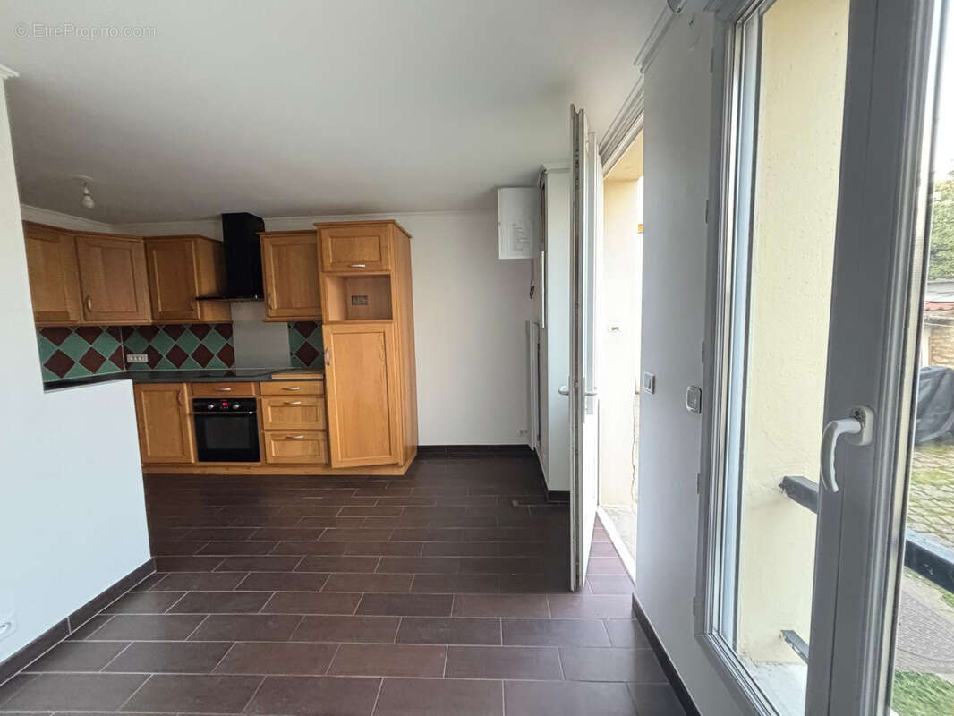 Appartement à SAINT-MAUR-DES-FOSSES