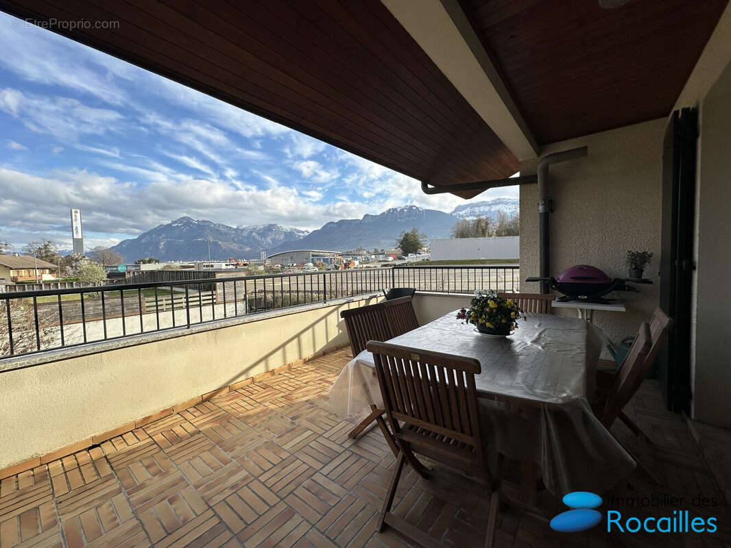 Maison à LA ROCHE-SUR-FORON