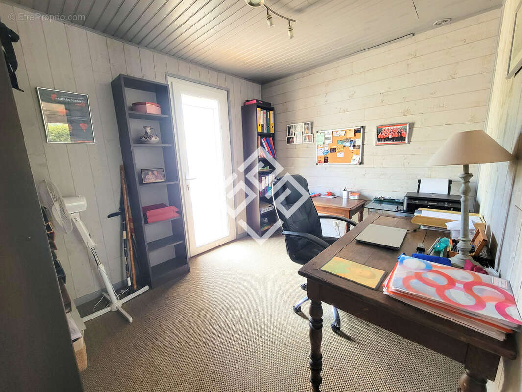 Maison-135 m2- 6 pièces - photo 12