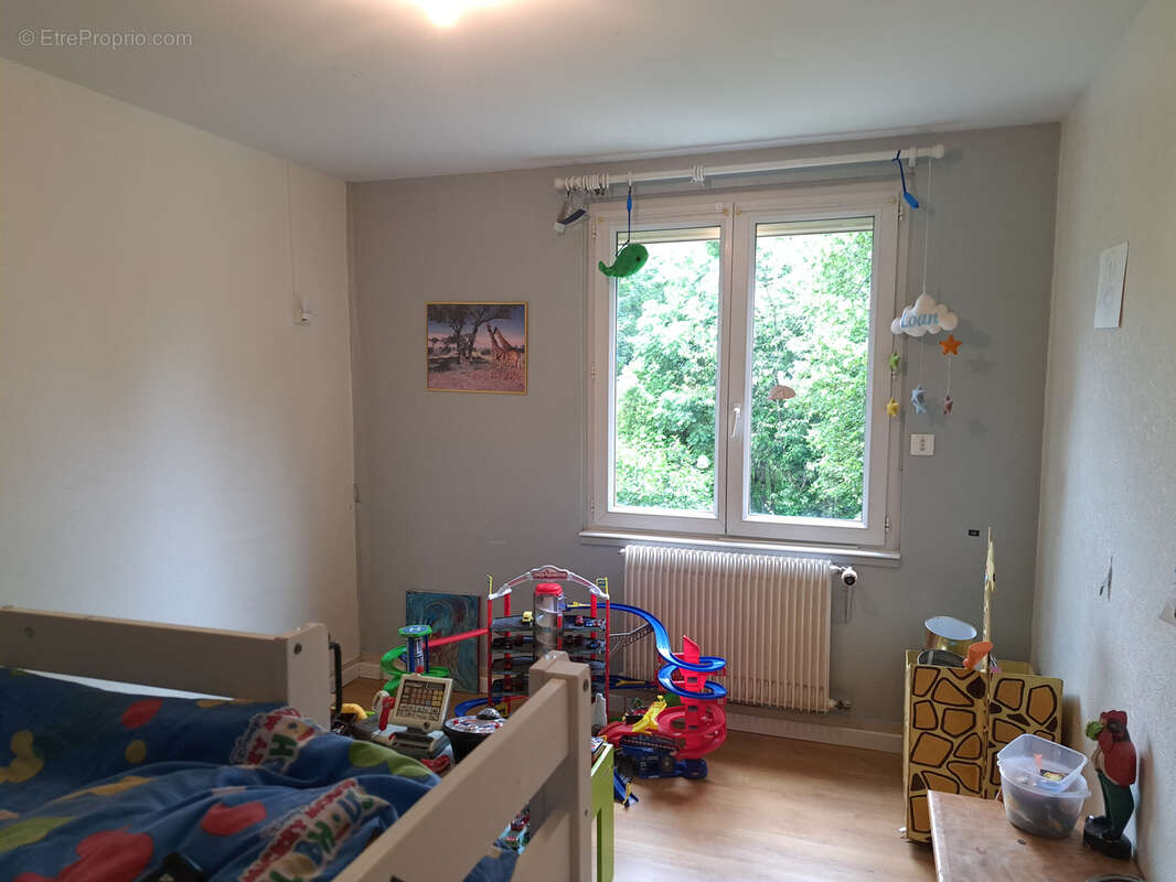 Appartement à LE CHAMBON-SUR-LIGNON