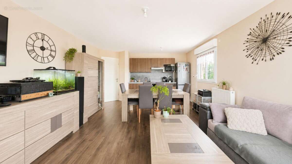 Appartement à CHENNEVIERES-SUR-MARNE