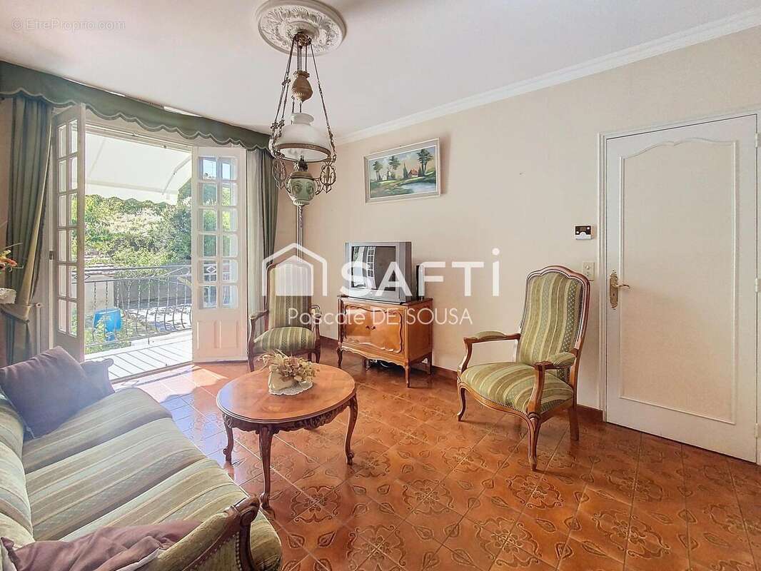 Photo 2 - Maison à RUEIL-MALMAISON