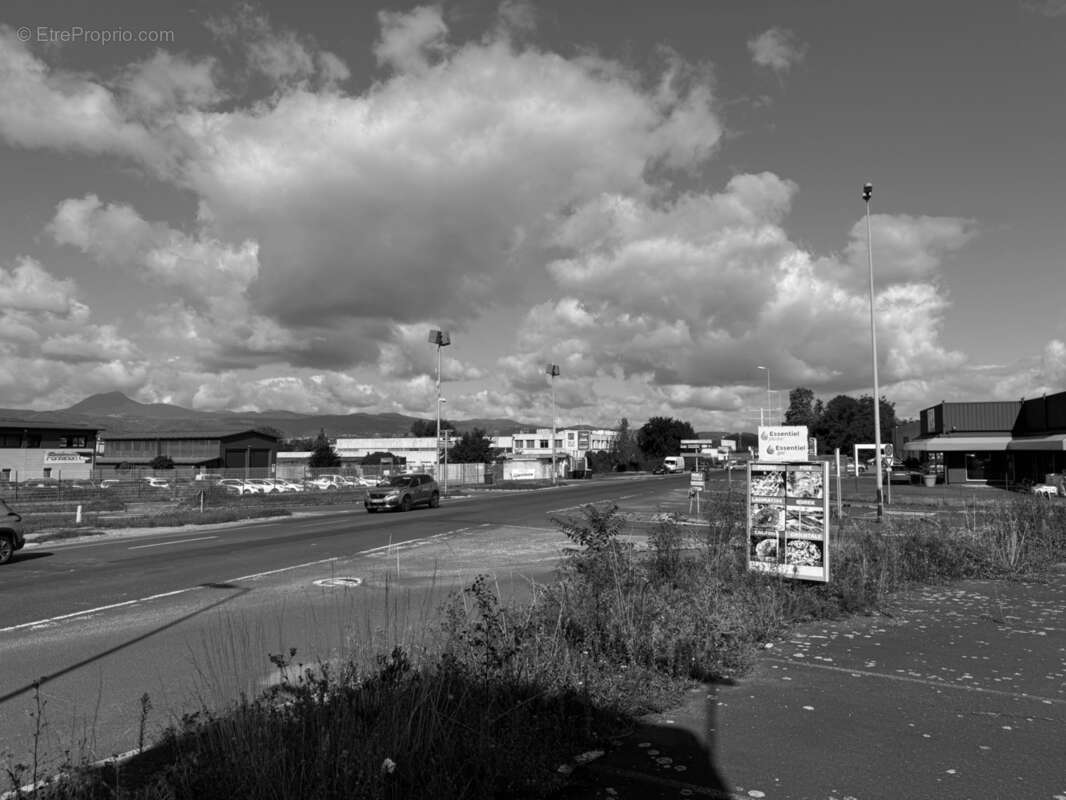 Commerce à COURNON-D&#039;AUVERGNE