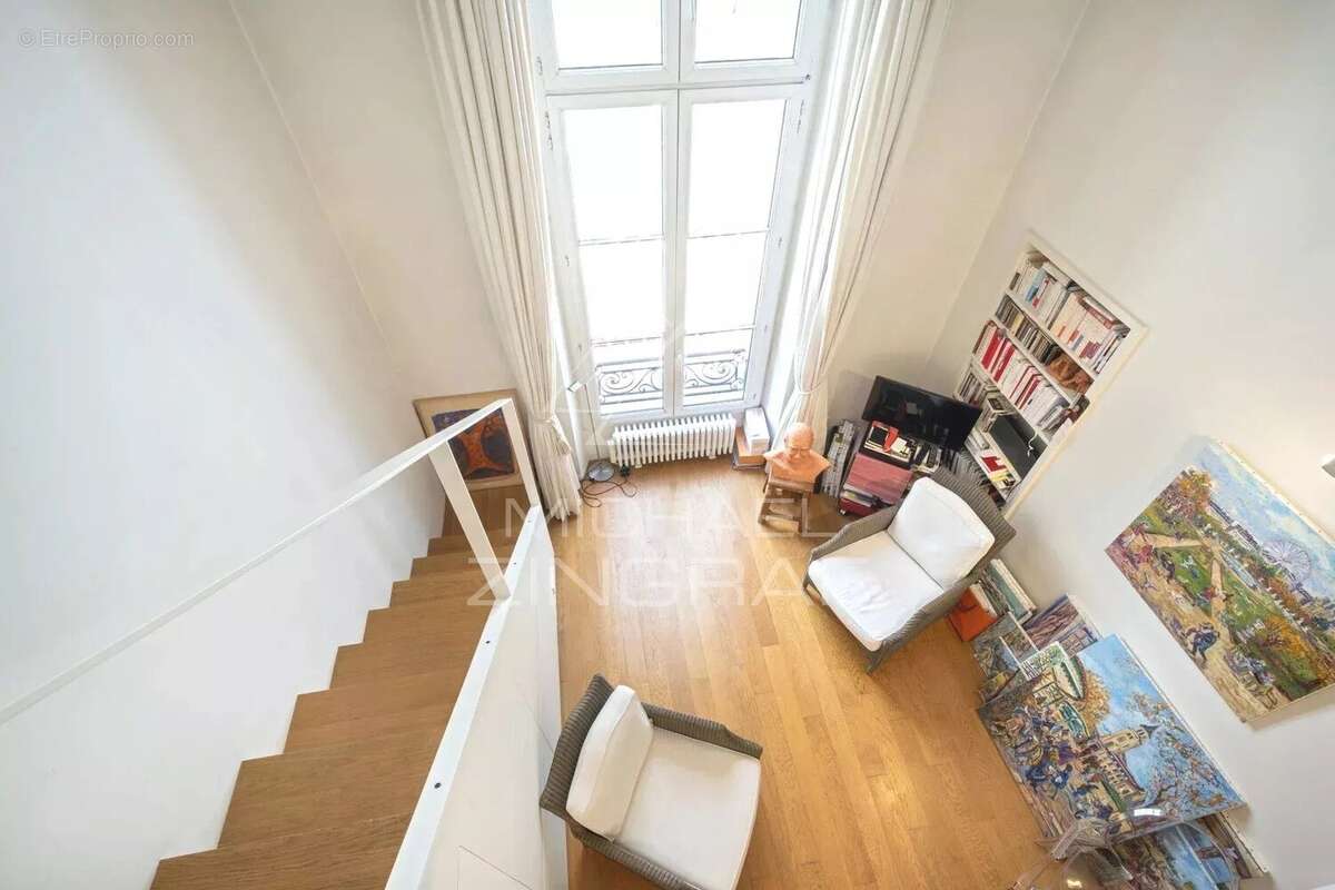Appartement à PARIS-7E