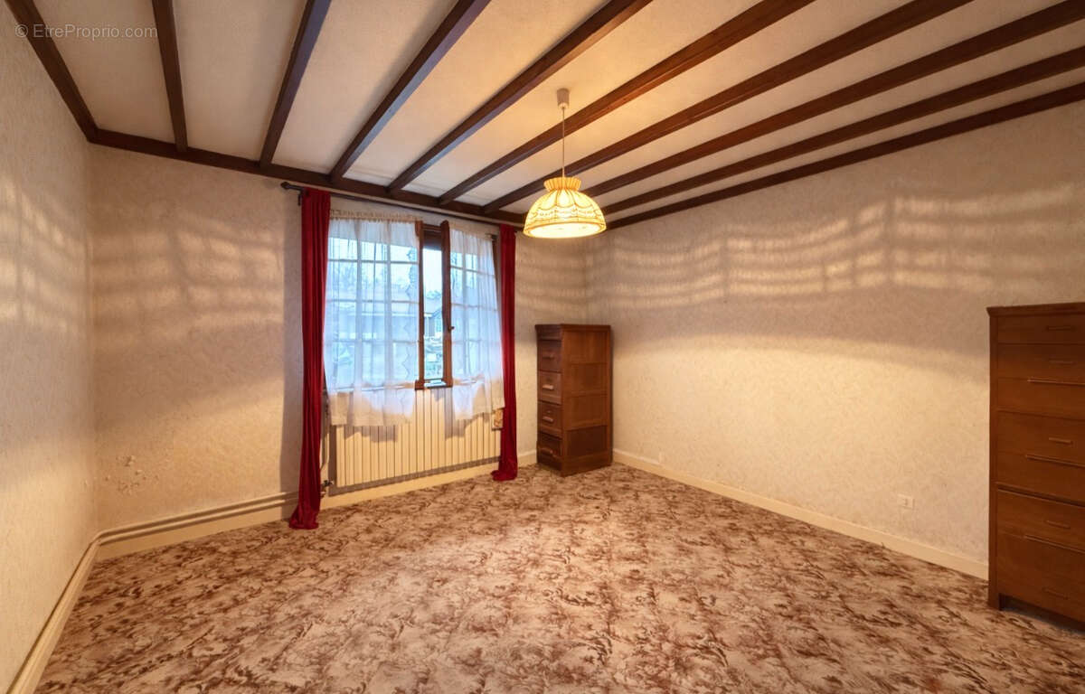 Maison à LONS-LE-SAUNIER