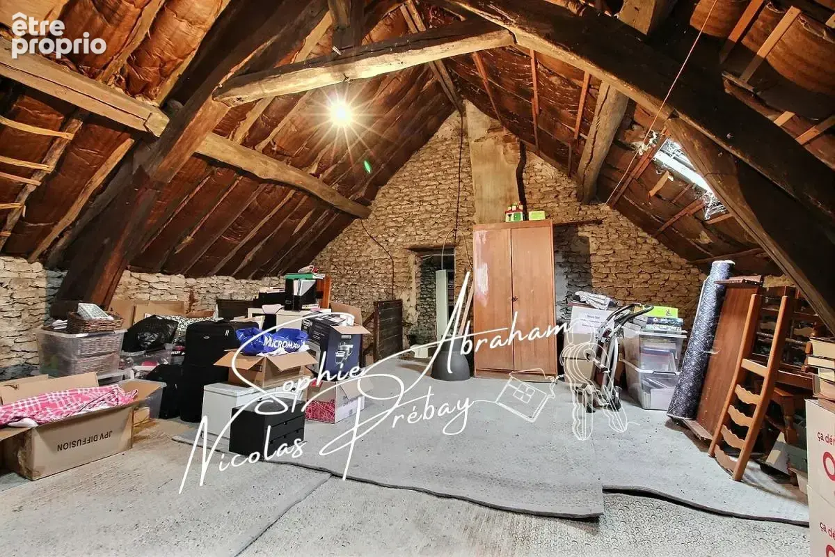 Charmante maison en pierres avec garage et cour - photo 9