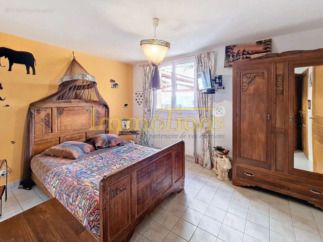 Domaine avec vue panoramique, piscine, hébergements et environnement idéal pour chevaux et nature - photo 11