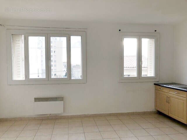 Appartement à MARSEILLE-14E