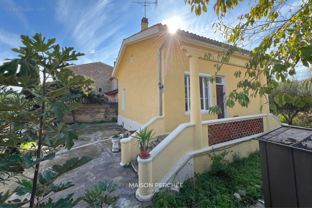 Maison à TRANS-EN-PROVENCE