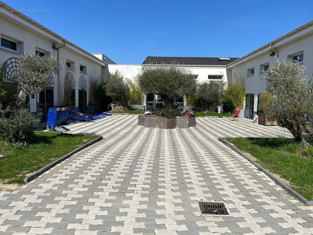 Appartement à PARNES