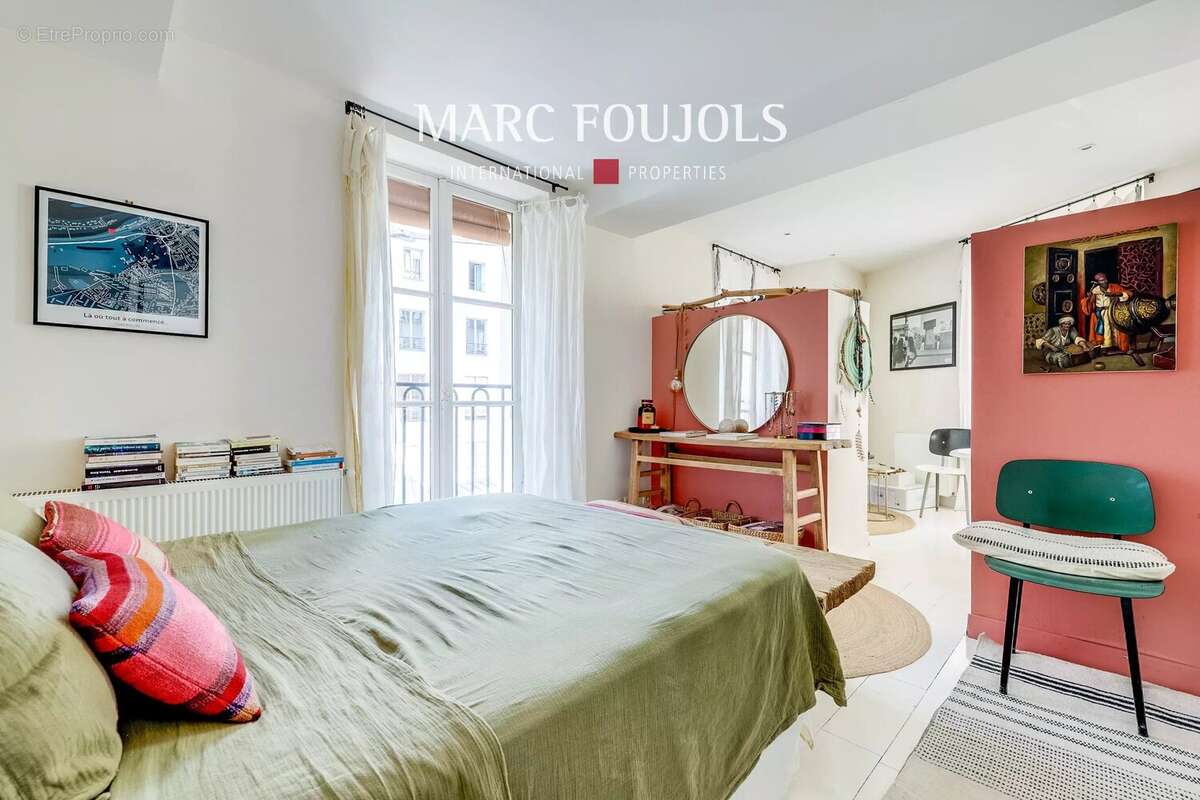 Appartement à PARIS-2E