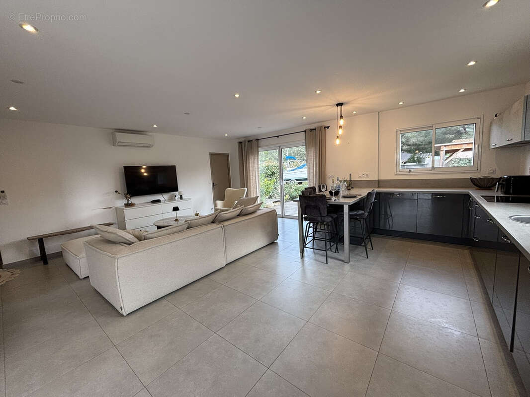 Maison à PORTO-VECCHIO