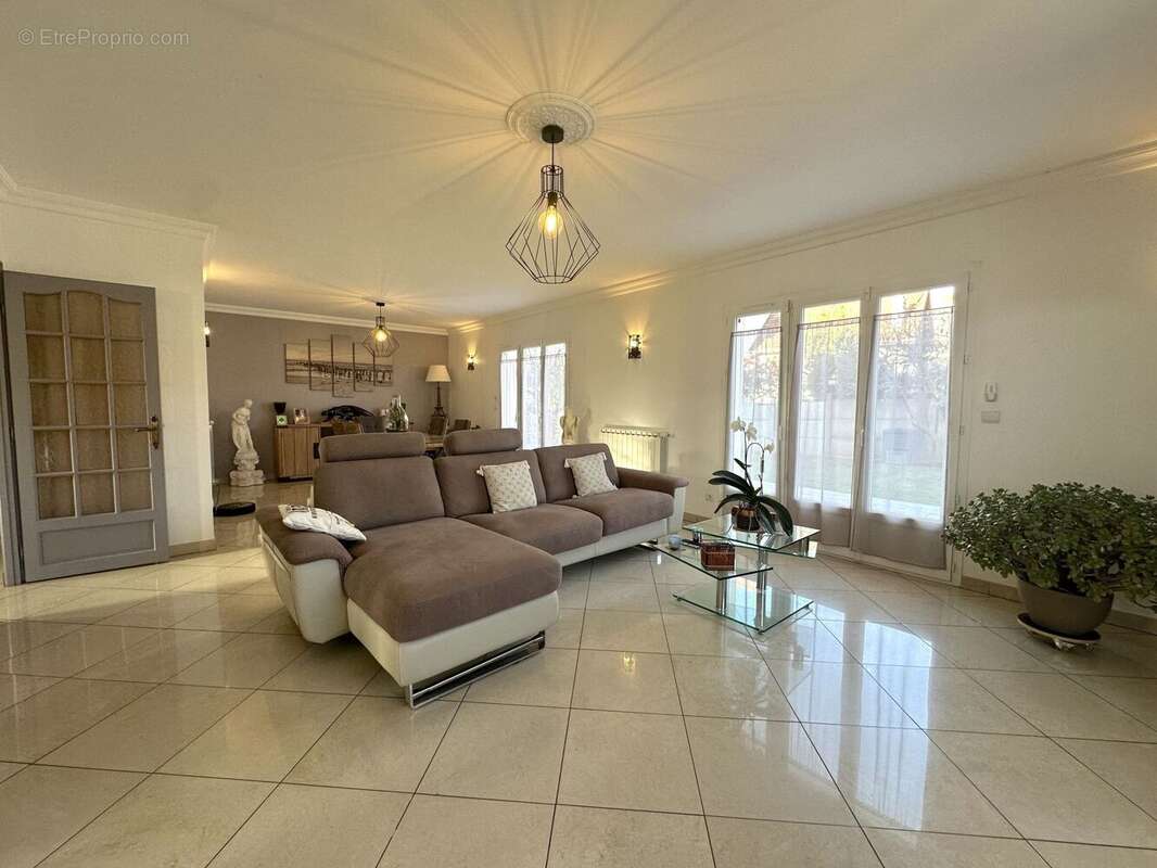 Maison à BALLANCOURT-SUR-ESSONNE