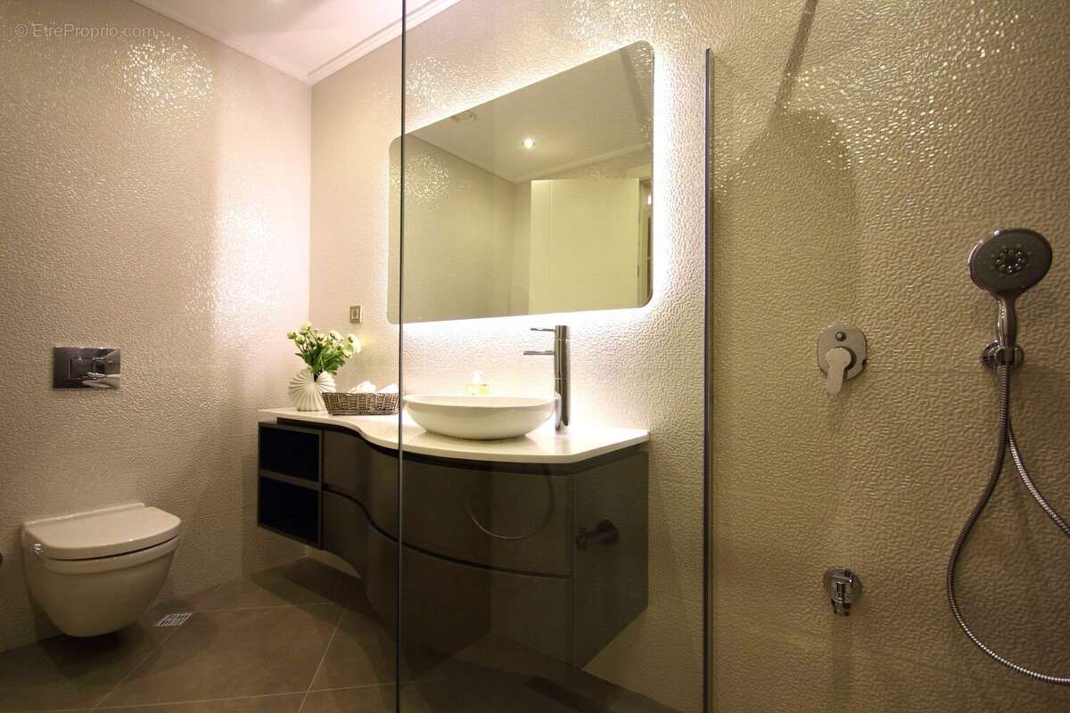 Appartement à SAINT-MAUR-DES-FOSSES