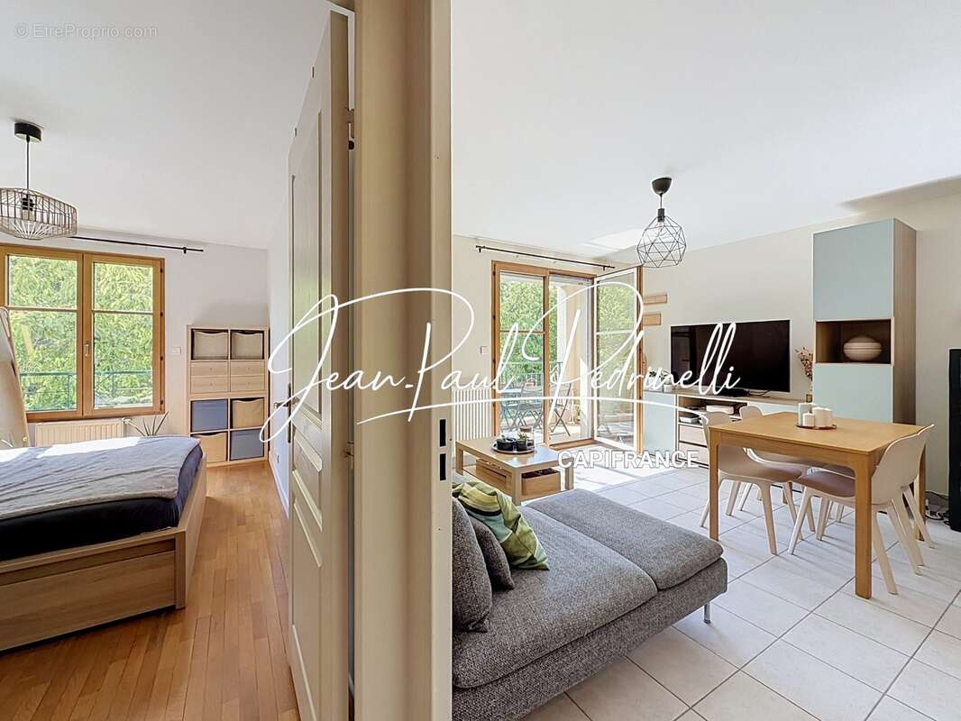 Tassin-la-Demi-Lune - Appartement 2 pièces de 48 m² avec balcon, parking privatif et cave - résidence sécurisée récente - photo 6