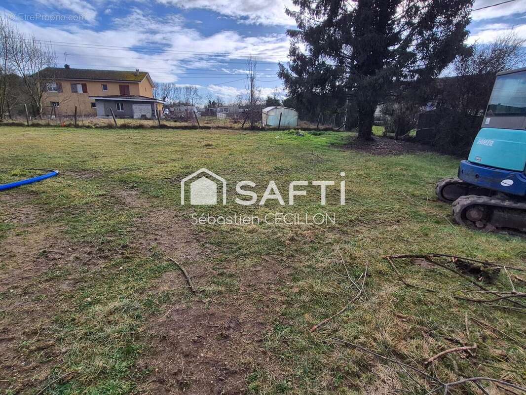 Terrain 570 m² à Optevoz  - photo 3