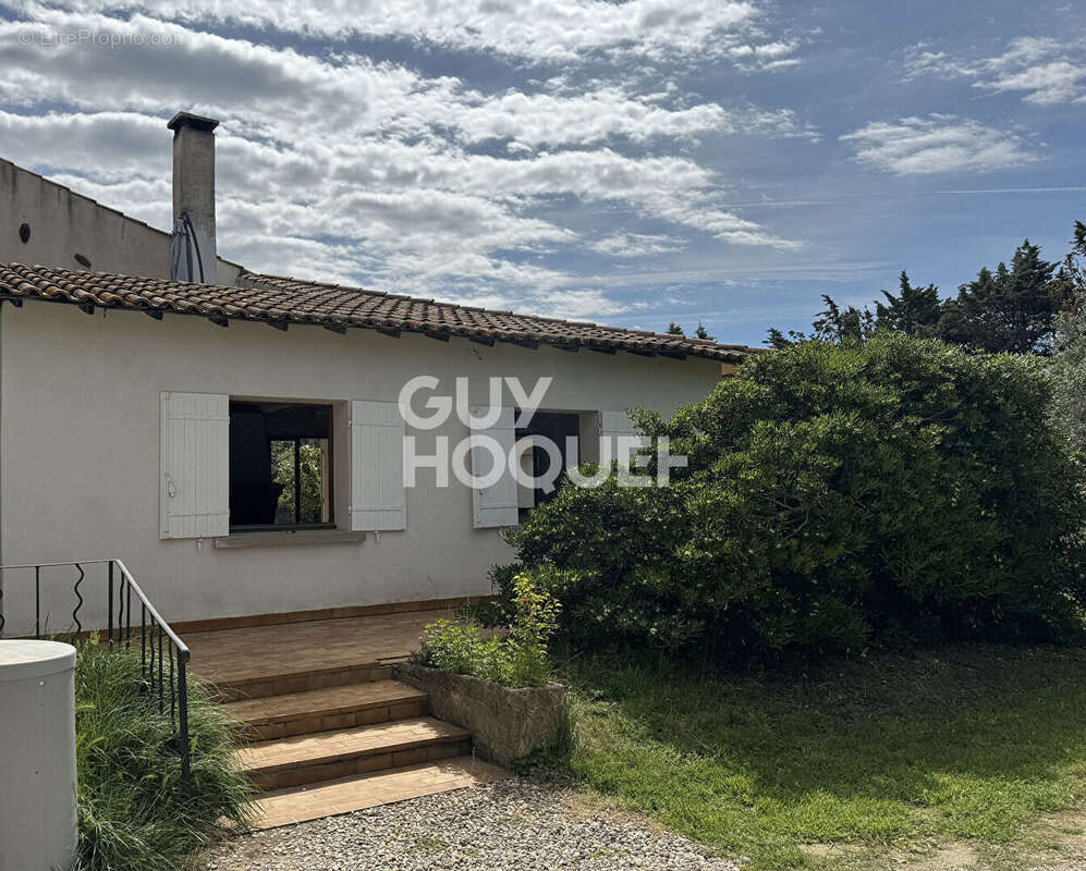 Appartement à CHATEAUNEUF-DE-GADAGNE
