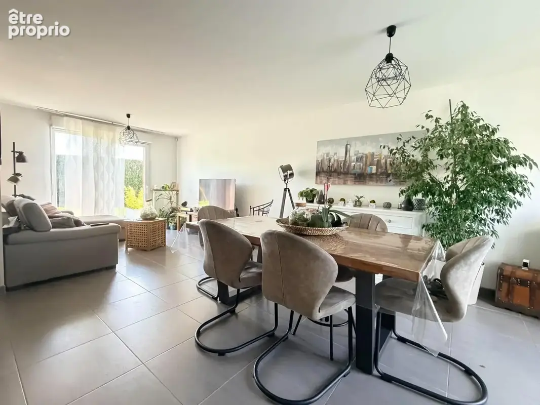 Maison semi-individuelle - 3 chambres - Jardin - Garage - photo 1