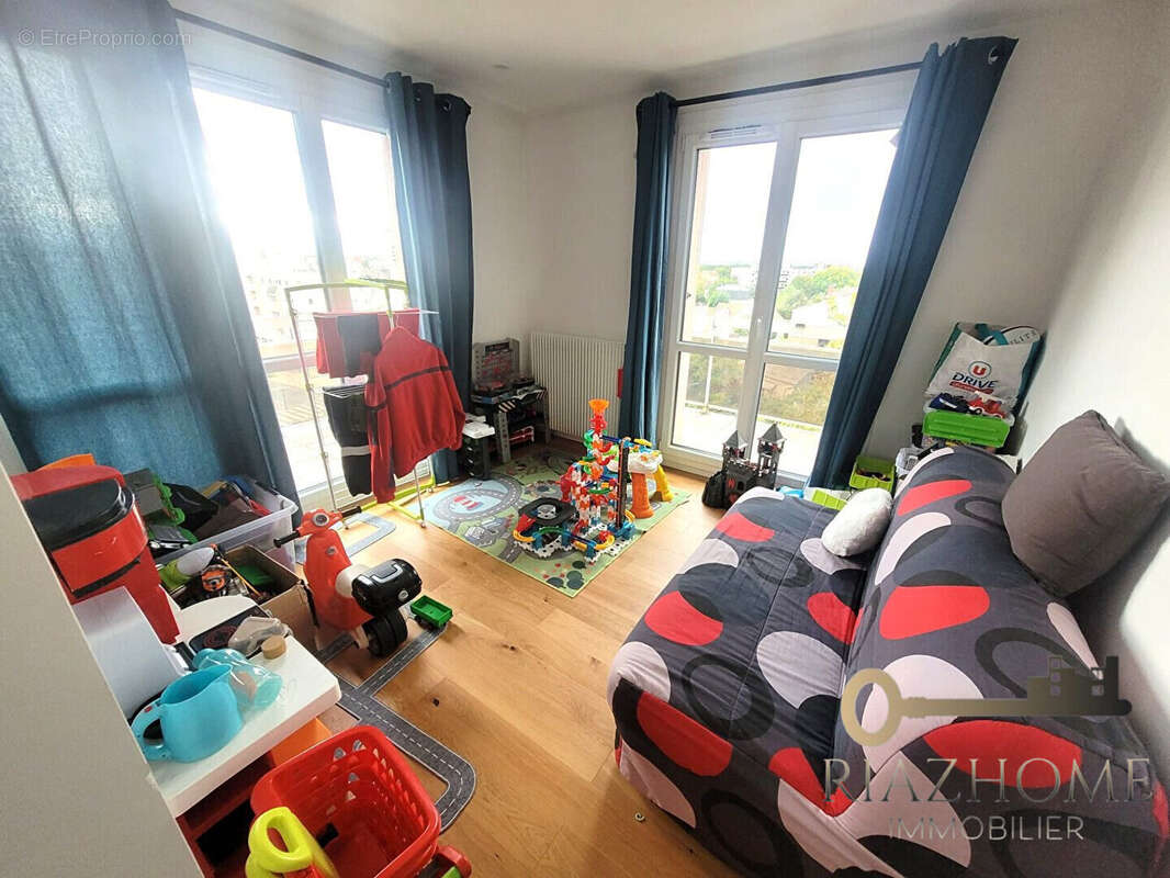 Appartement à LE BOURGET