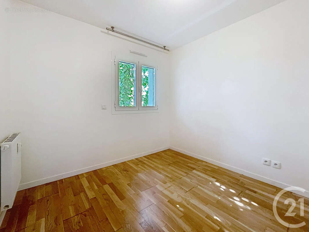 Appartement à BRIE-COMTE-ROBERT