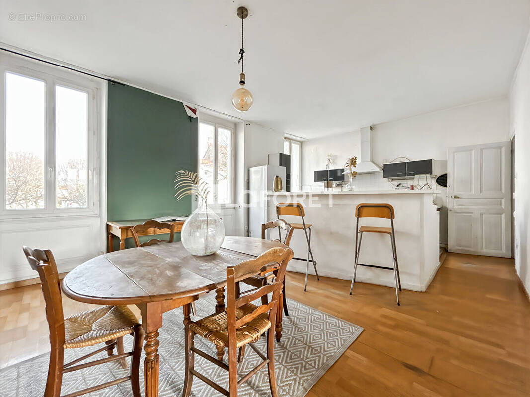 Maison à BOURG-LES-VALENCE