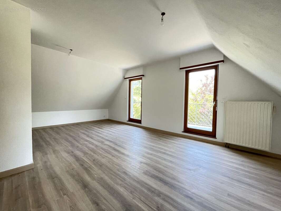 Maison 141 m² à Leymen  - photo 7