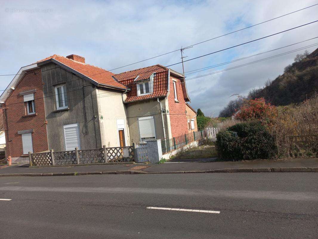 Maison à HAILLICOURT