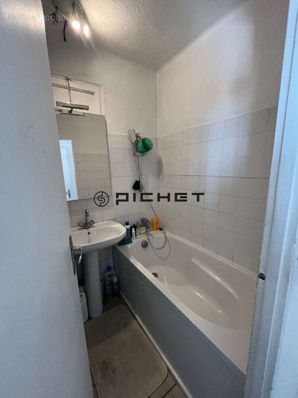 Appartement à MARSEILLE-12E