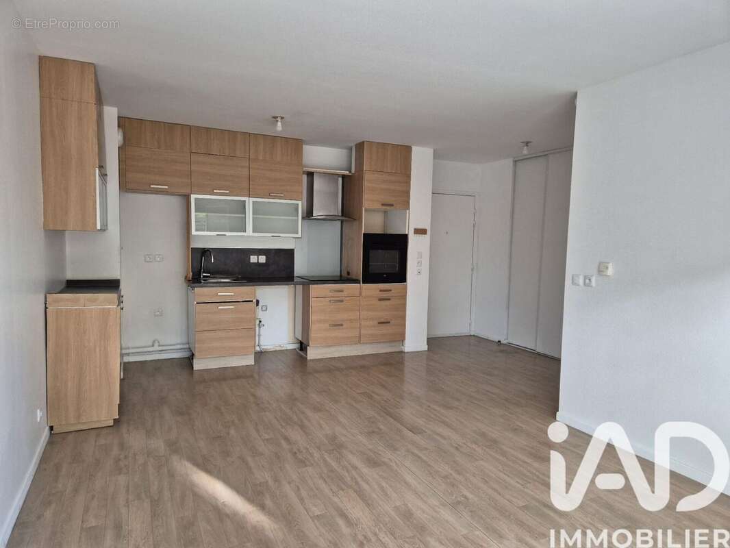 Photo 9 - Appartement à CORBEIL-ESSONNES