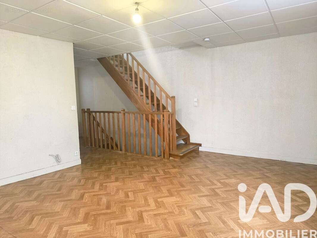 Appartement 105 m² à Ussy-Sur-Marne  - photo 4