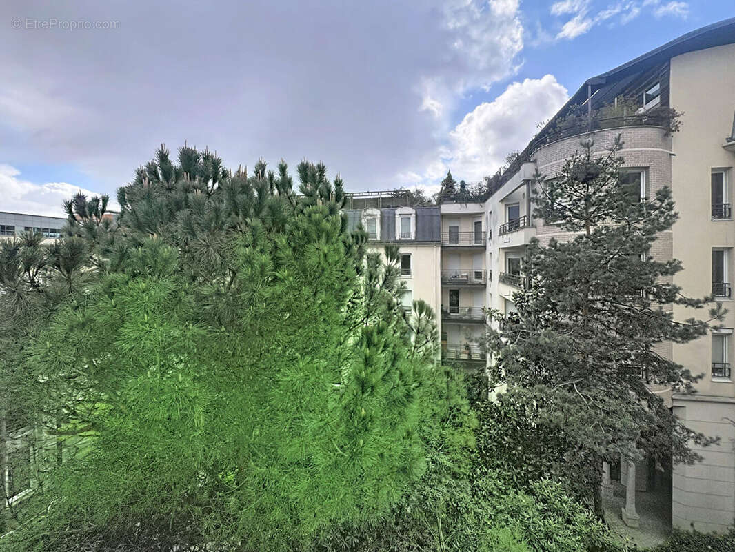 Appartement à SURESNES
