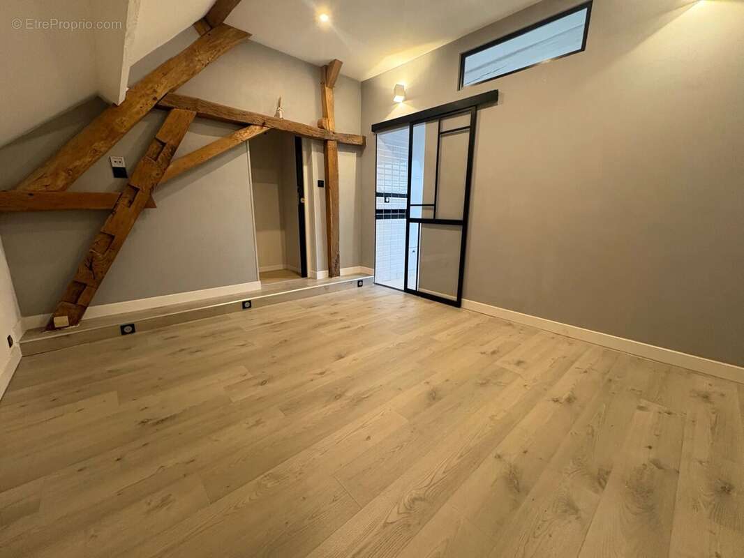 Maison avec dépendances - photo 10